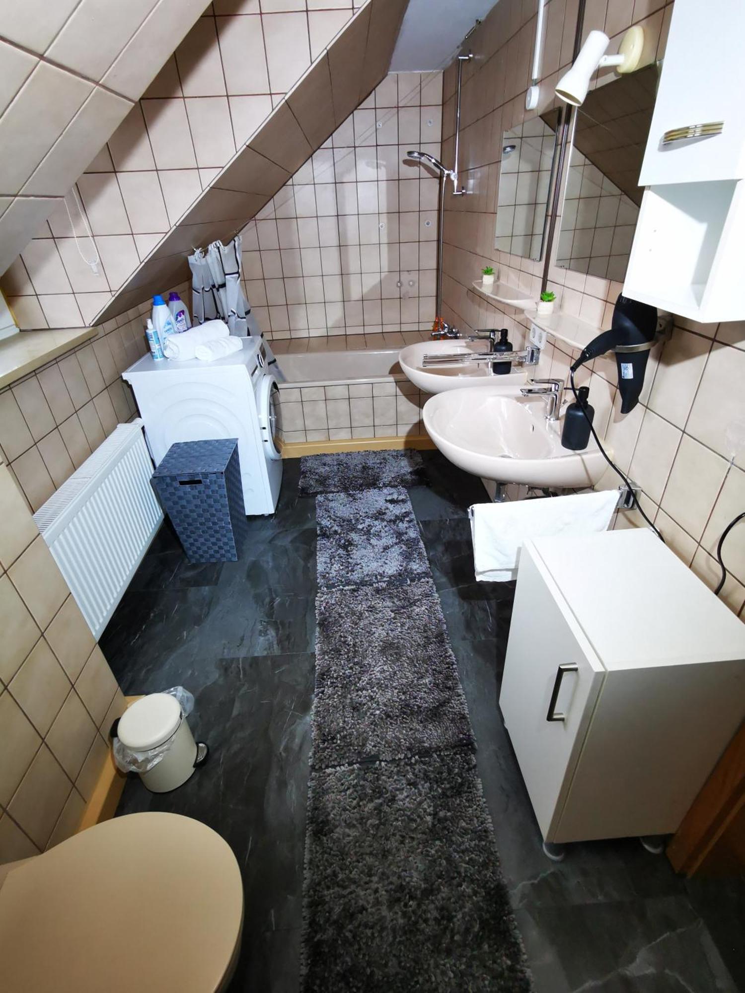 Sehr Schones 2 Zimmer Maisonnette Wohnung Ansbach Luaran gambar